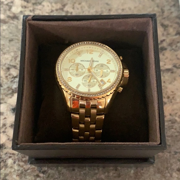 Michael Kors Watch - Picture 4 of 4